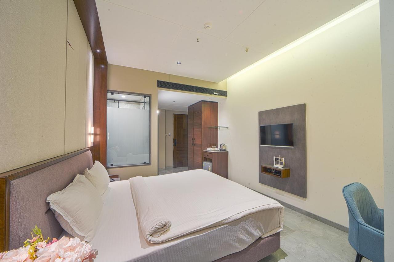 Hotel Devgiri Inn And Restaurant Sangli Luaran gambar