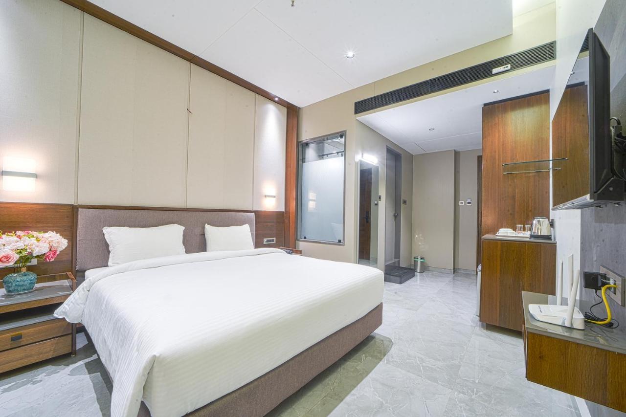 Hotel Devgiri Inn And Restaurant Sangli Luaran gambar
